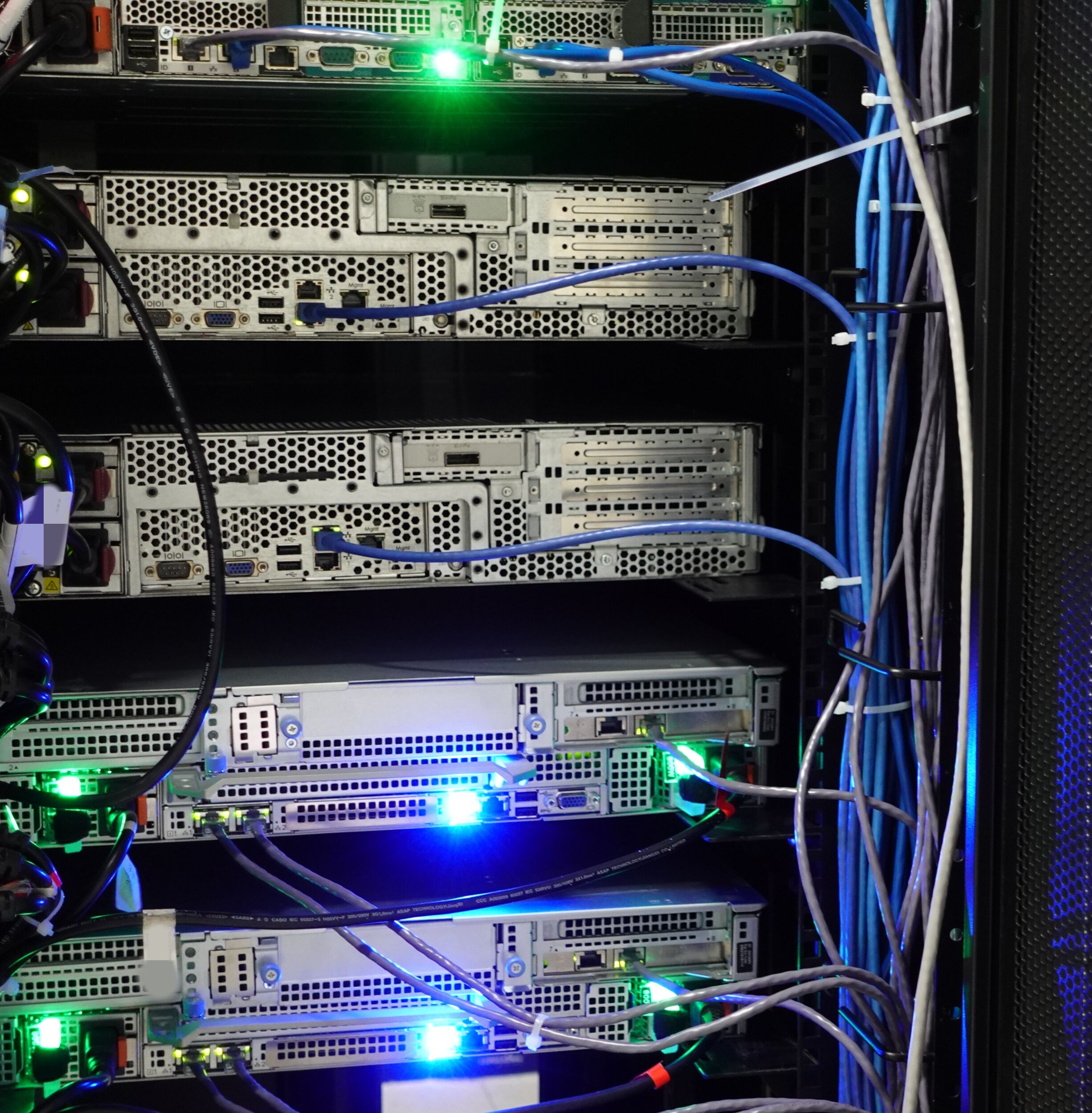 移动服务器托管：如何选择适合您业务需求的解决方案-亿动网